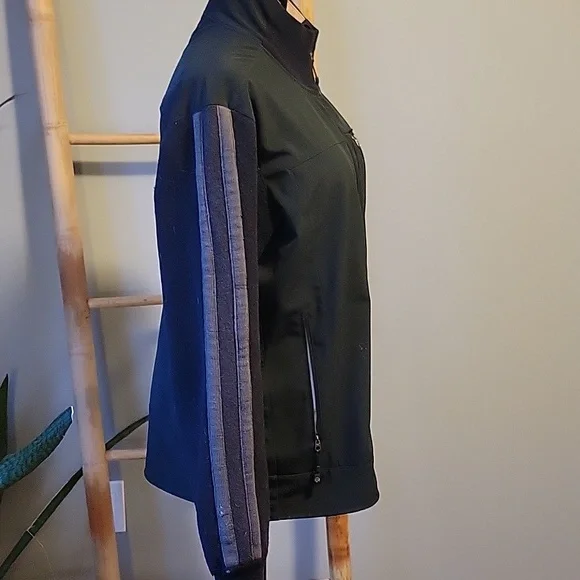 Lululemon Bomber Jacket - Picture 4 of 13